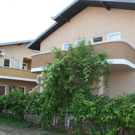 Apartments Emerald Ulcinj Eksteriør billede