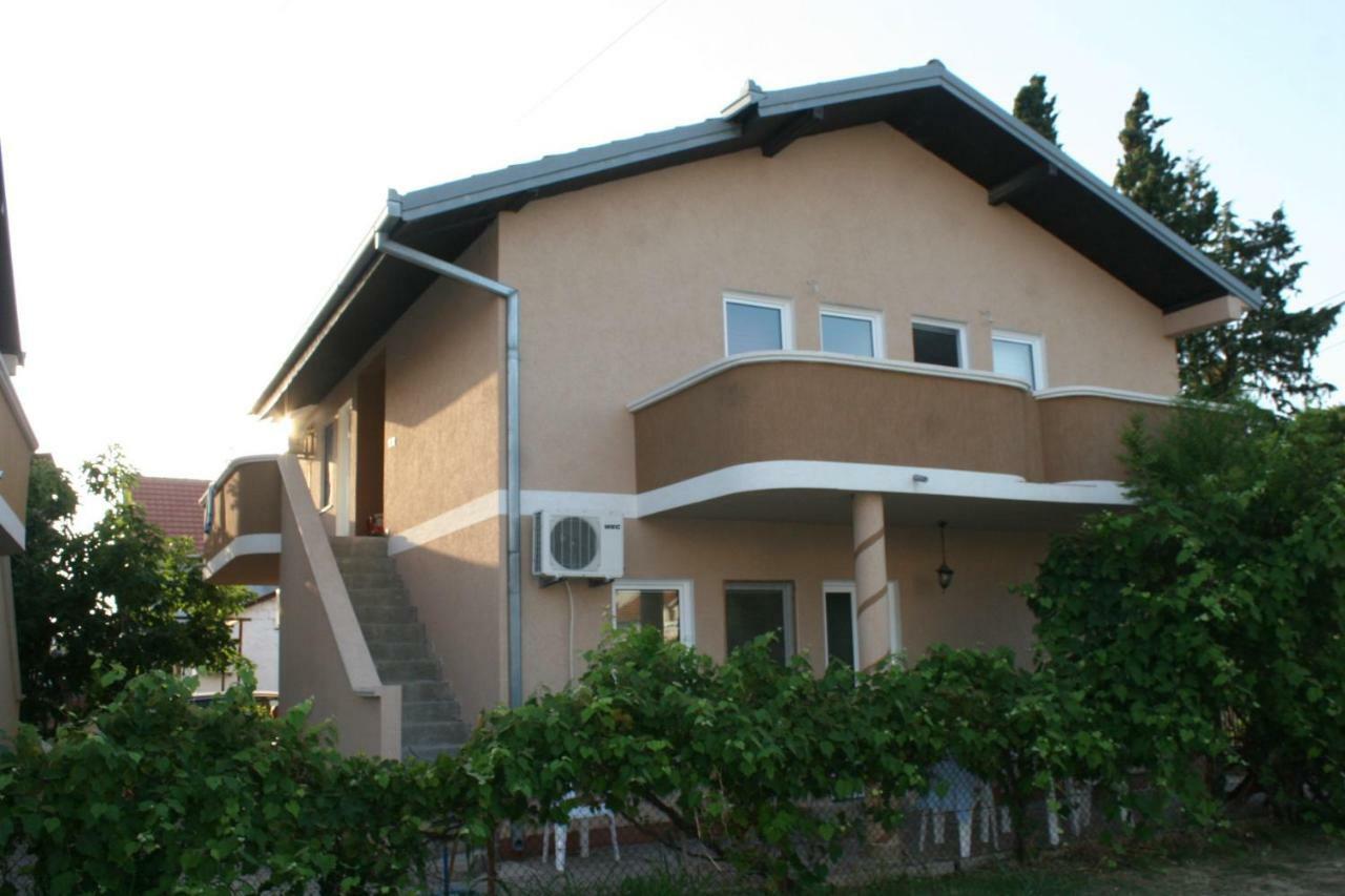 Apartments Emerald Ulcinj Eksteriør billede