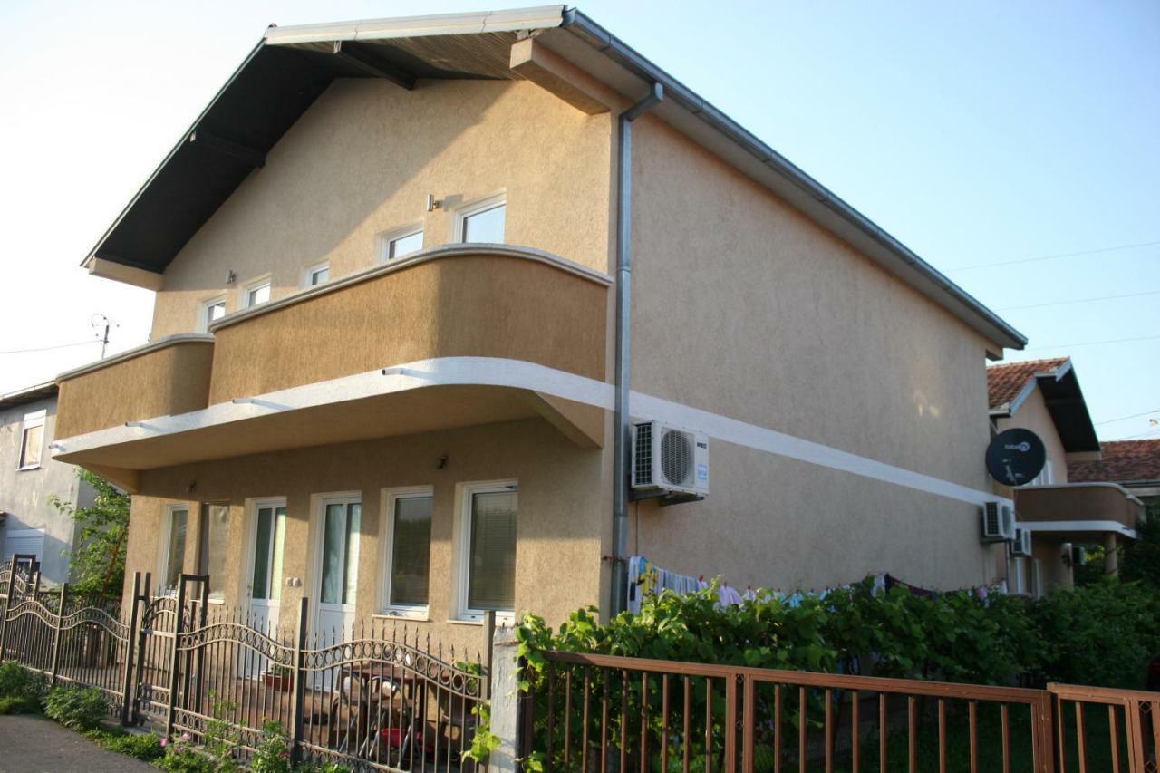 Apartments Emerald Ulcinj Eksteriør billede