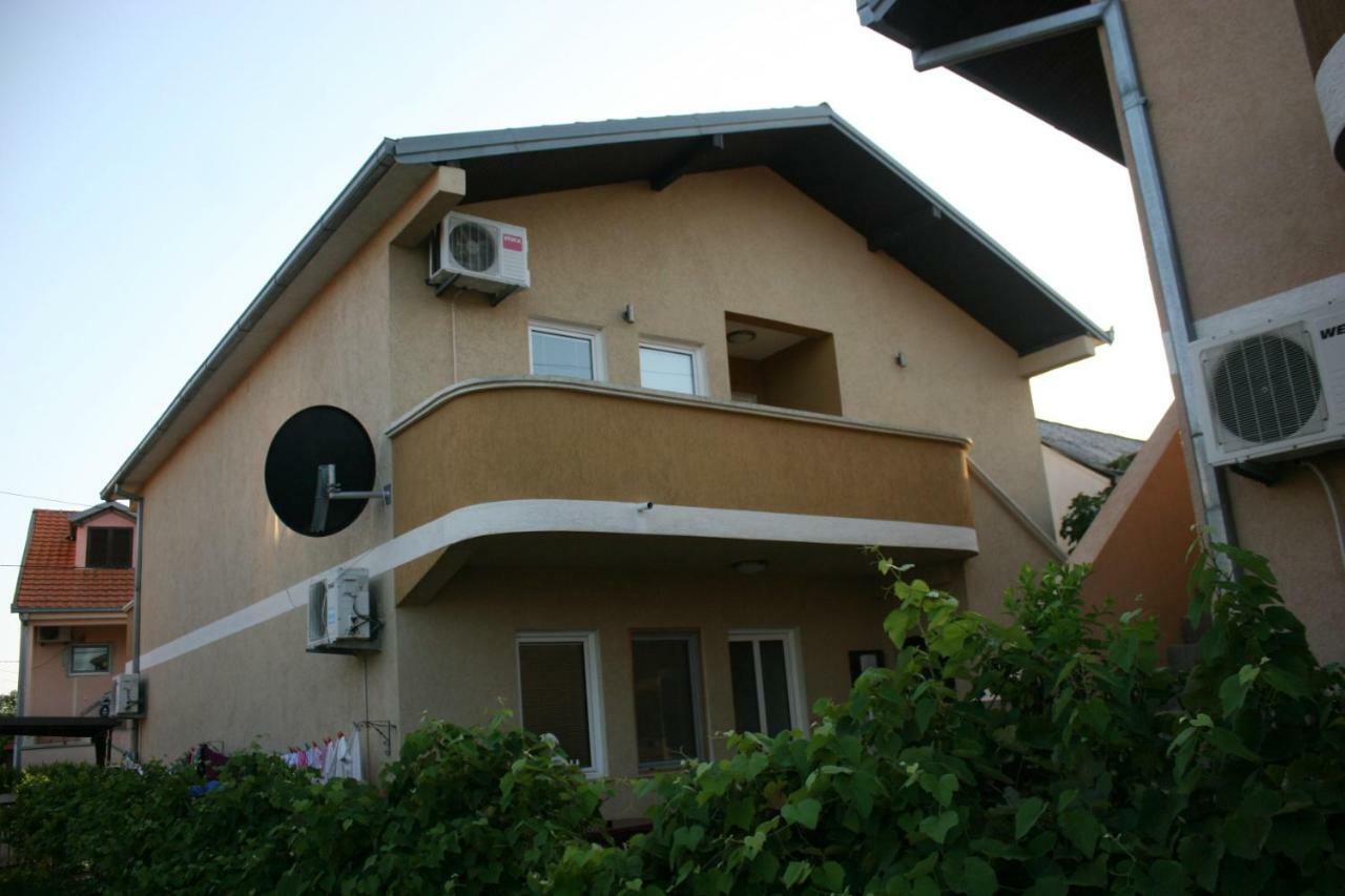 Apartments Emerald Ulcinj Eksteriør billede